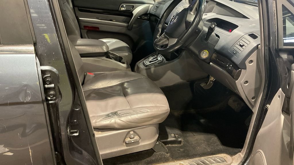 Used Ssangyong Turismo 2016 for sale - 76535885: Photo 9