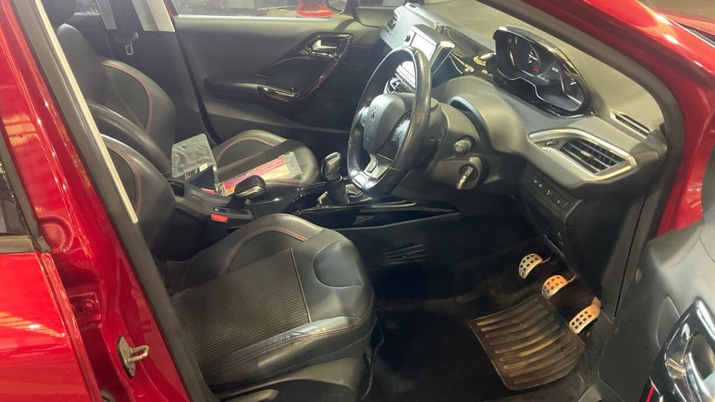 Used Peugeot 2008 2017 for sale - 77976273: Photo 7