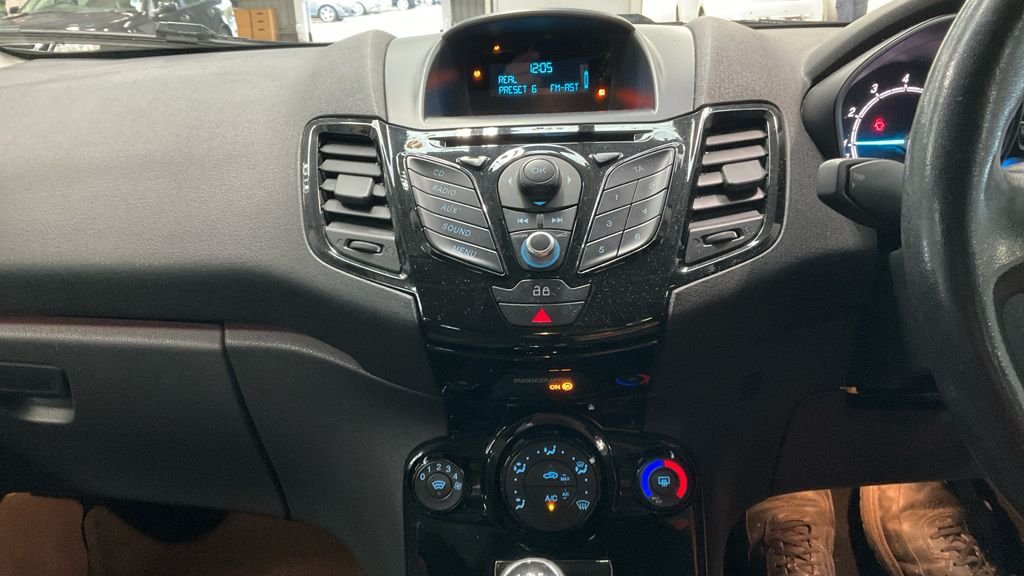 Used Ford Fiesta 2013 for sale - 76496383: Photo 10