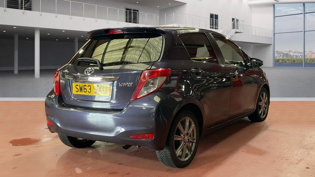 Used Toyota Yaris 2013 for sale - 76429624: Photo 3