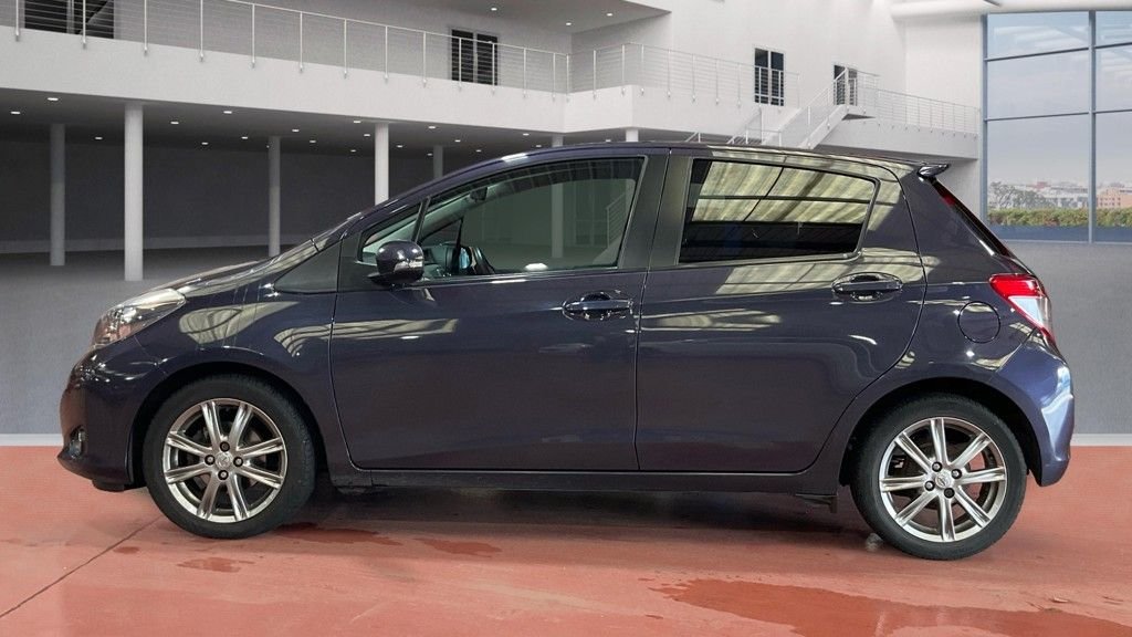 Used Toyota Yaris 2013 for sale - 76429624: Photo 5