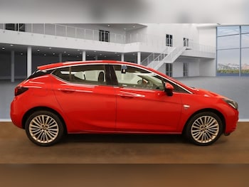 Used Vauxhall Astra 2018 for sale - 76291964: Photo 2