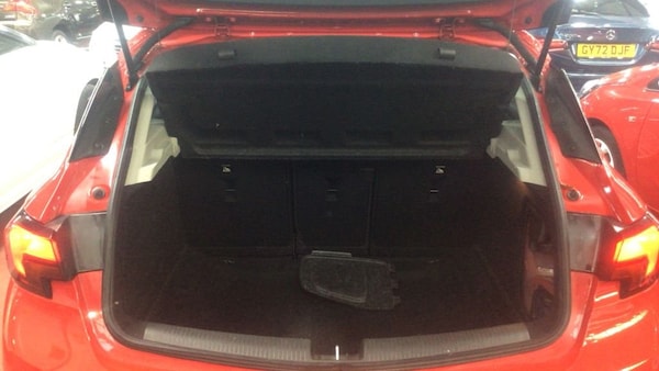 Used Vauxhall Astra 2018 for sale - 76291964: Photo 9