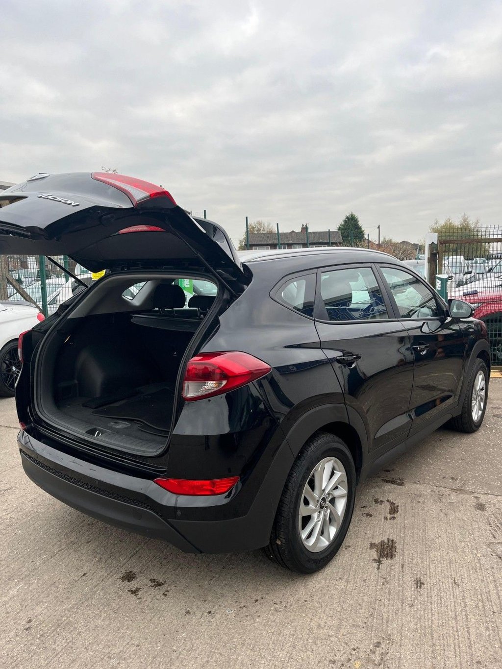 Used Hyundai TUCSON 2016 for sale - 75947418: Photo 2