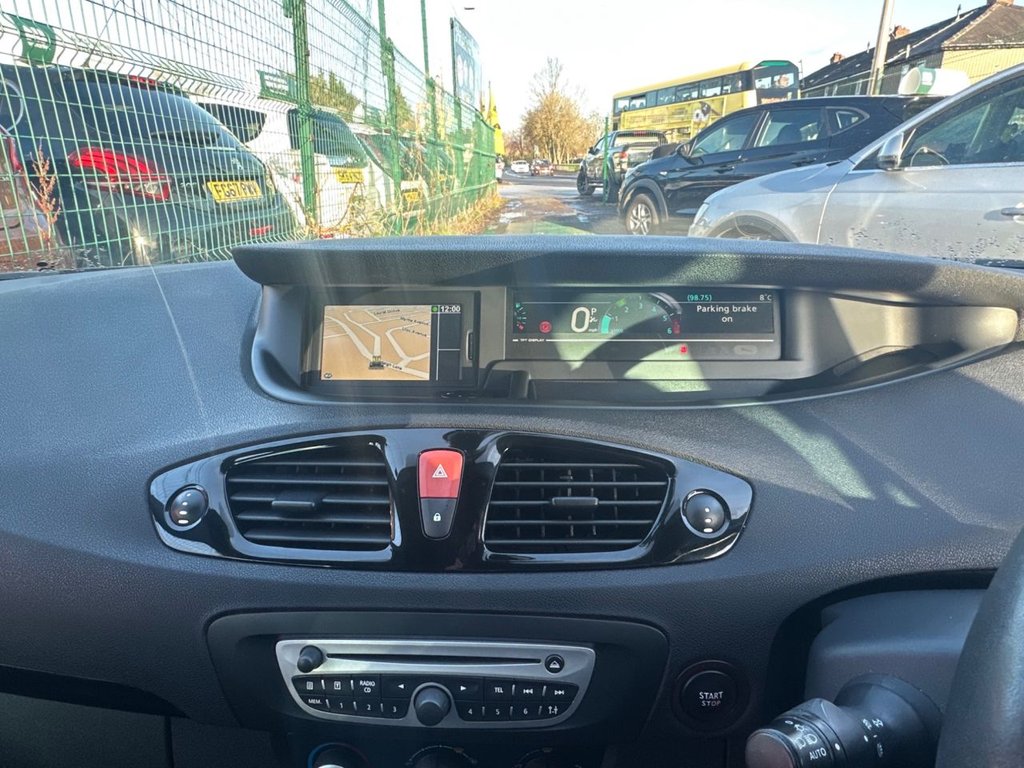 Used Renault Grand Scenic 2011 for sale - 77007211: Photo 10