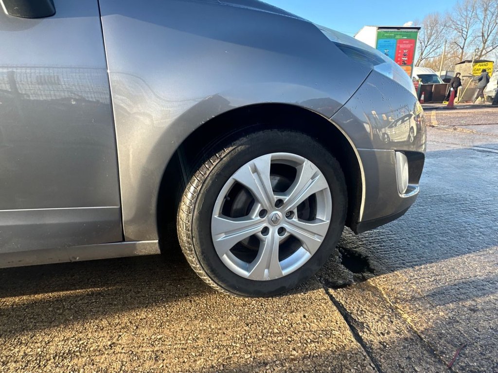 Used Renault Grand Scenic 2011 for sale - 77007211: Photo 13