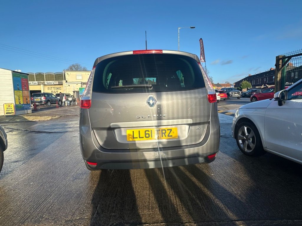 Used Renault Grand Scenic 2011 for sale - 77007211: Photo 6