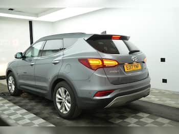 Used Hyundai Santa Fe 2017 for sale - 79857025: Photo