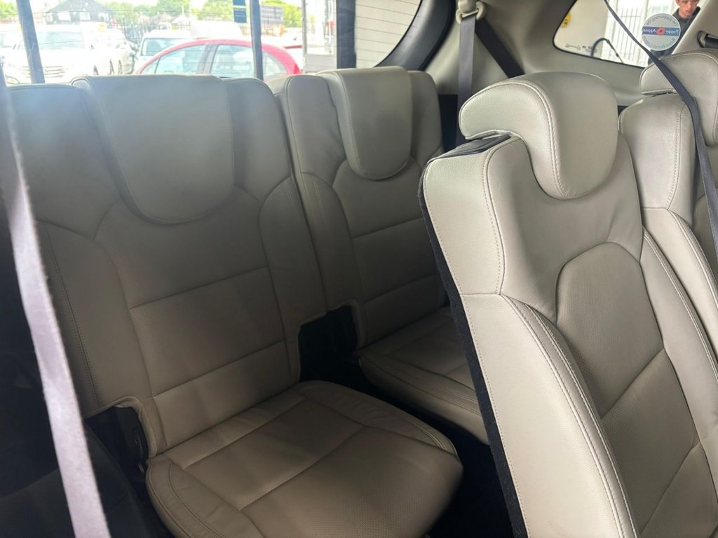 Used Kia Carens 2017 for sale - 78181144: Photo 14