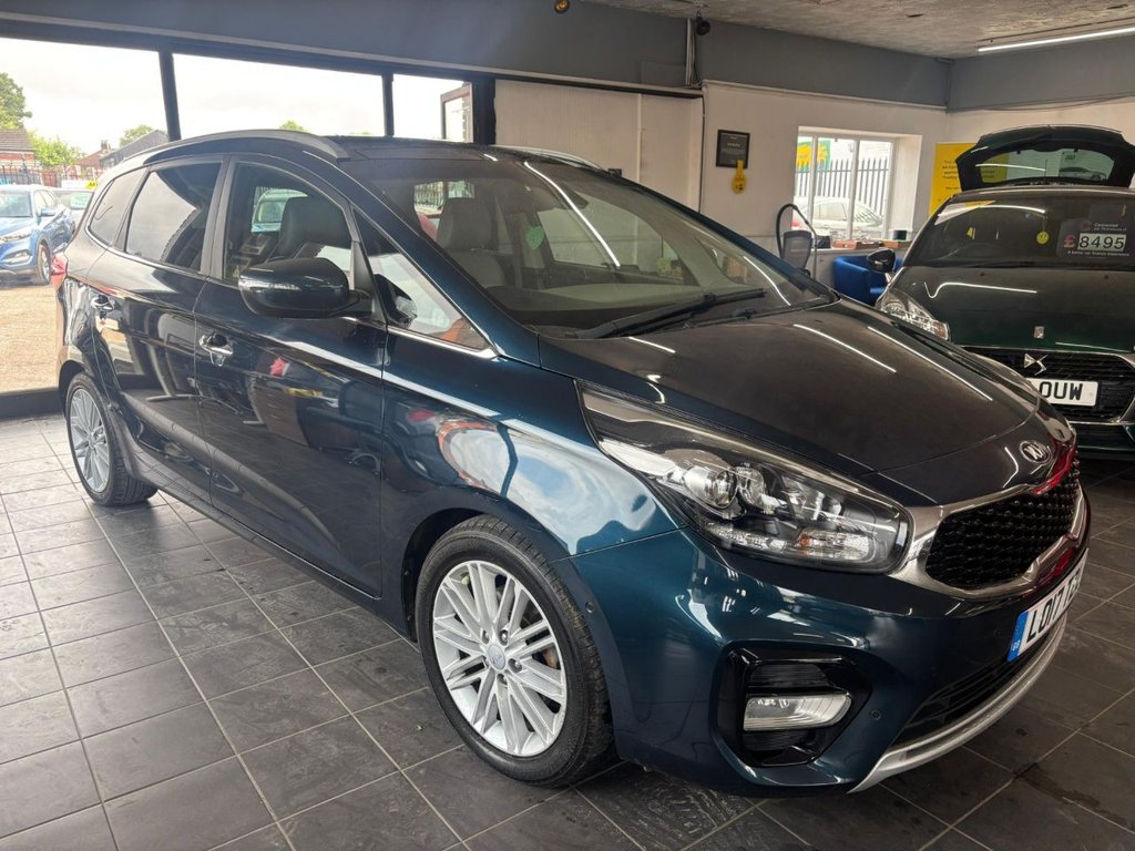 Used Kia Carens 2017 for sale - 78181144: Photo 2