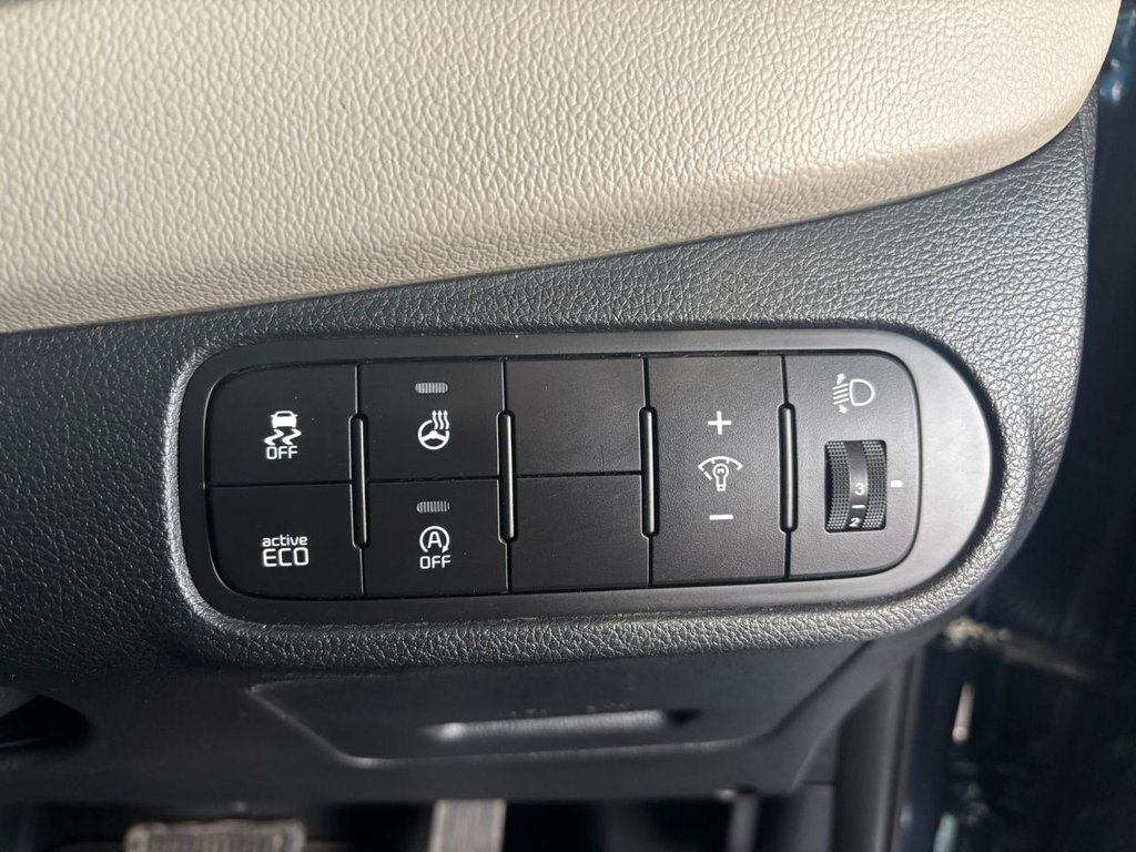 Used Kia Carens 2017 for sale - 78181144: Photo 21