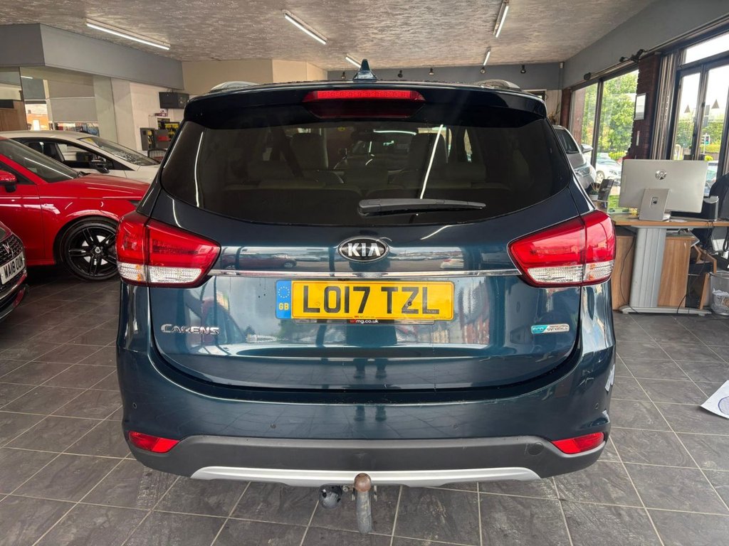 Used Kia Carens 2017 for sale - 78181144: Photo 4