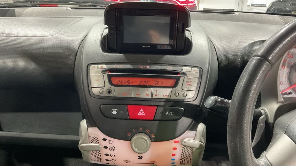 Used Toyota AYGO 2014 for sale - 77422238: Photo 11