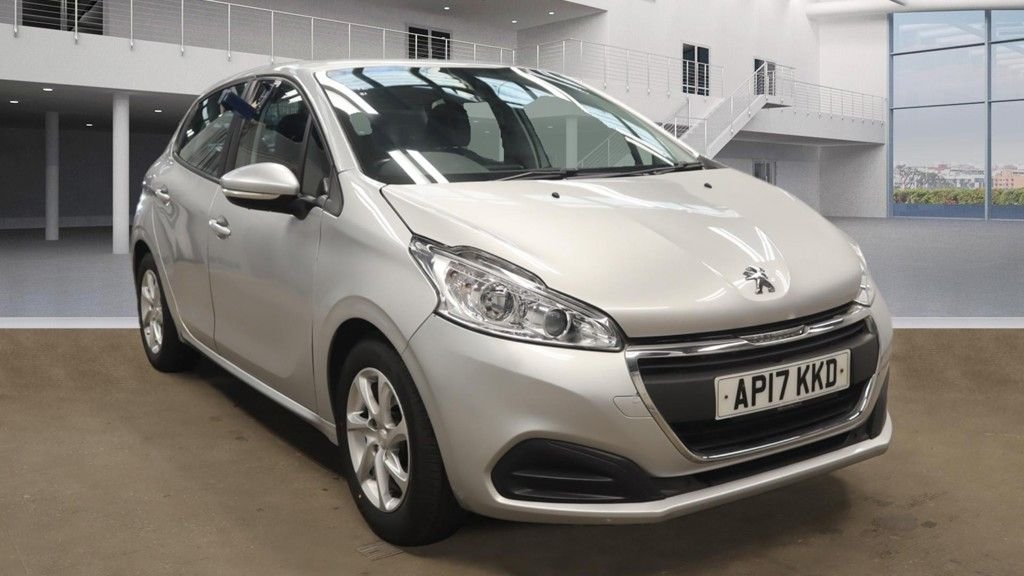 Used Peugeot 208 2017 for sale - 76376257: Photo 1