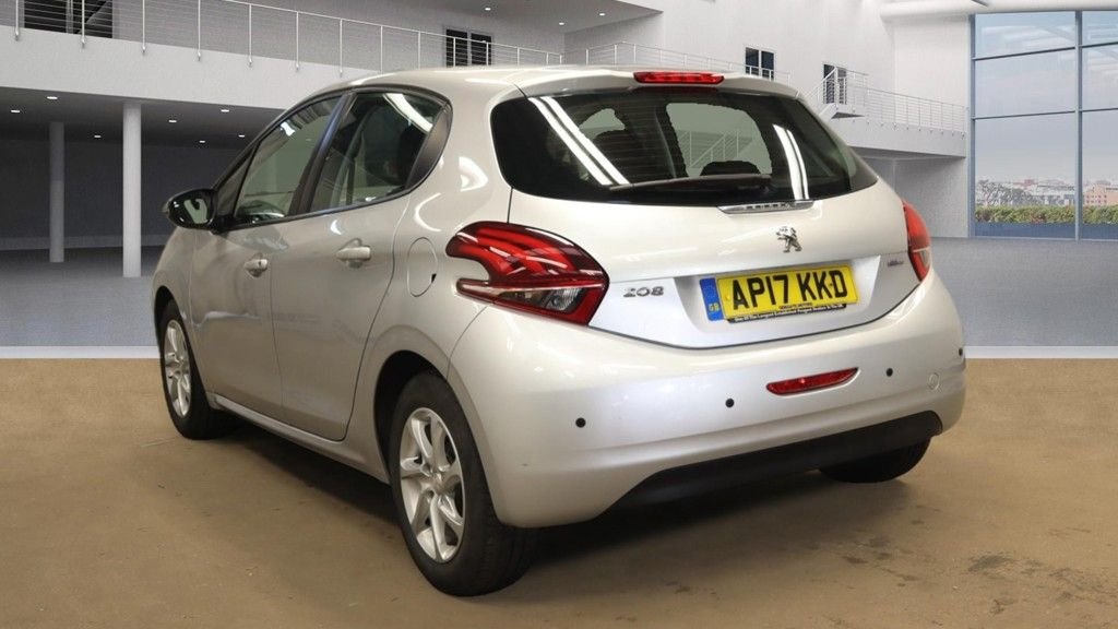 Used Peugeot 208 2017 for sale - 76376257: Photo 3