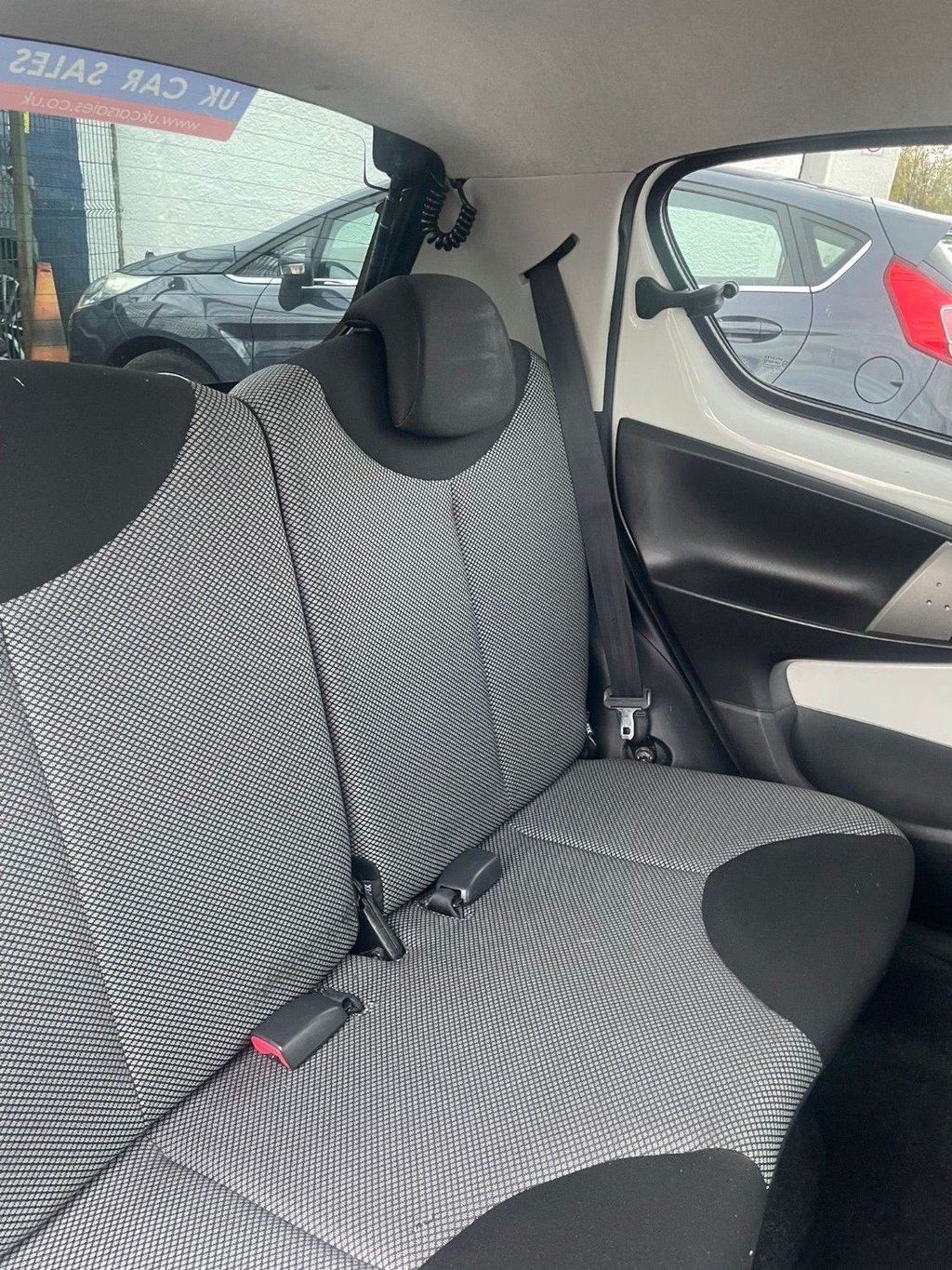 Used Toyota AYGO 2013 for sale - 76291117: Photo 10