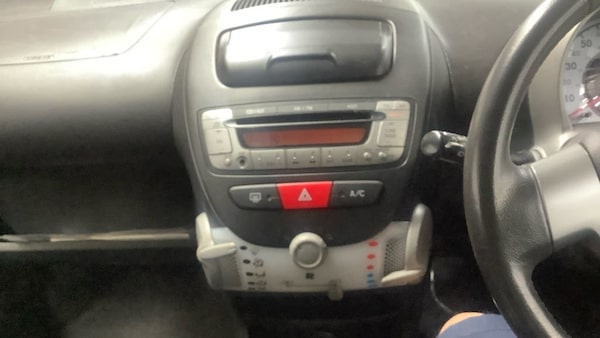 Used Toyota AYGO 2013 for sale - 76291117: Photo 11