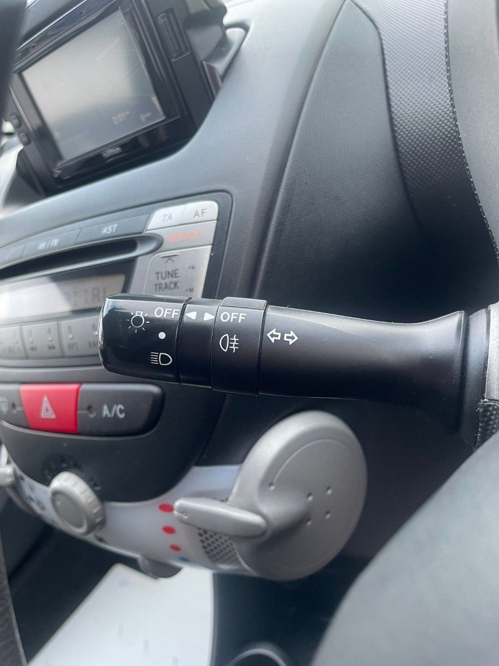 Used Toyota AYGO 2013 for sale - 76291117: Photo 14