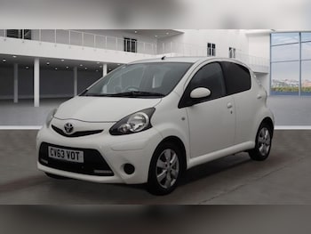 Used Toyota AYGO 2013 for sale - 76291117: Photo 2