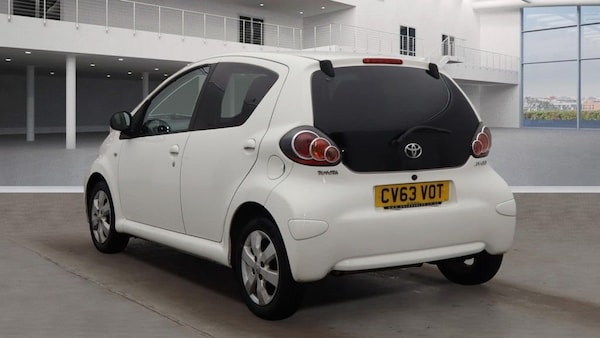 Used Toyota AYGO 2013 for sale - 76291117: Photo 4