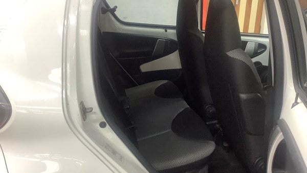 Used Toyota AYGO 2013 for sale - 76291117: Photo 8