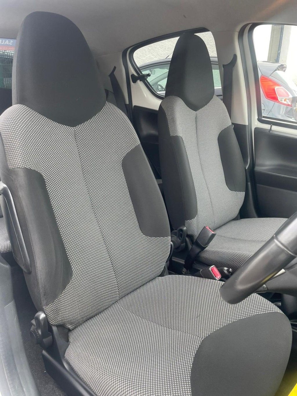 Used Toyota AYGO 2013 for sale - 76291117: Photo 9