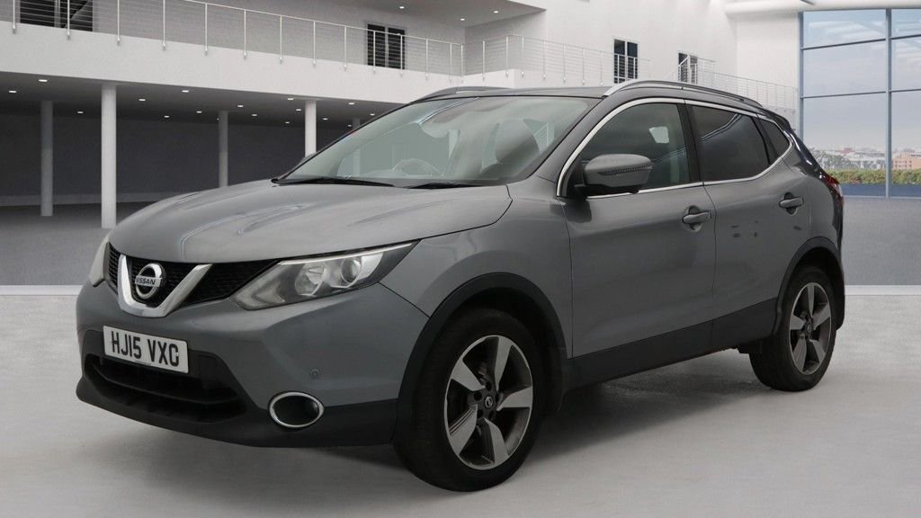 Used Nissan Qashqai 2015 for sale - 77089439: Photo 2
