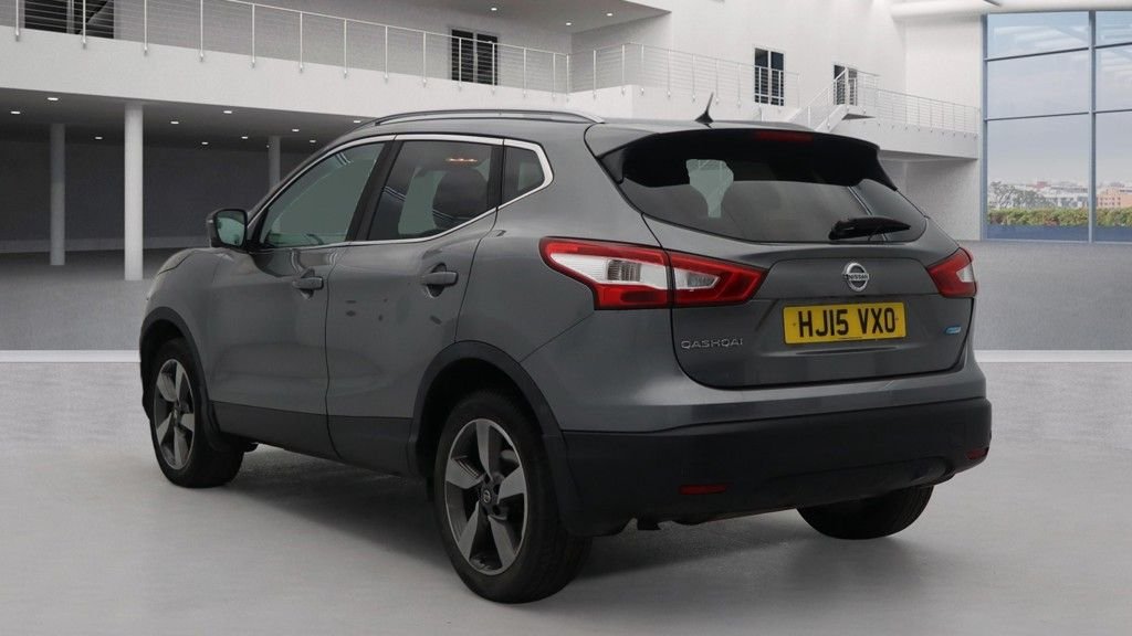 Used Nissan Qashqai 2015 for sale - 77089439: Photo 3