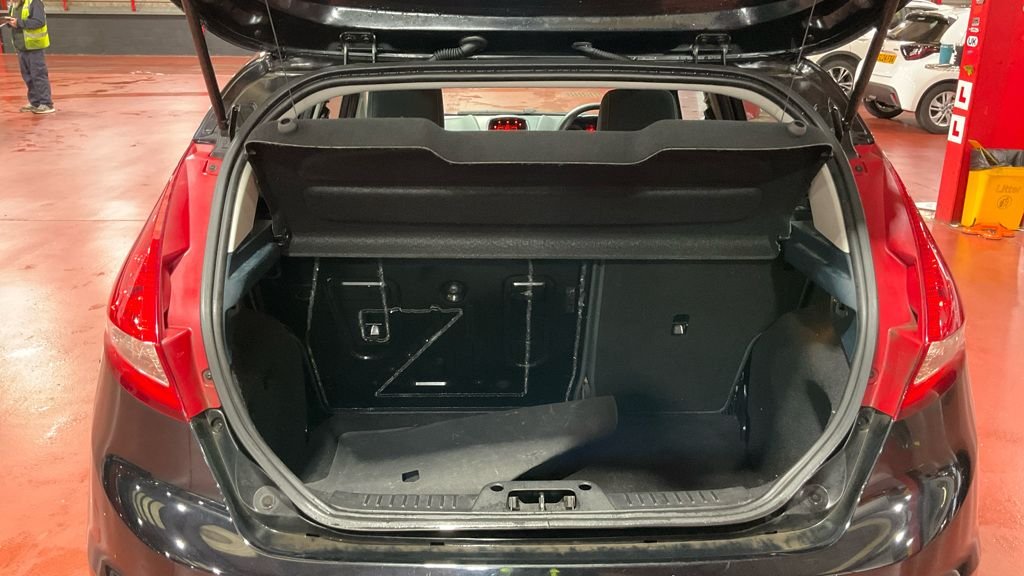 Used Ford Fiesta 2012 for sale - 77436510: Photo 11