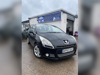 Used Peugeot 5008 2013 for sale - 76867303: Photo