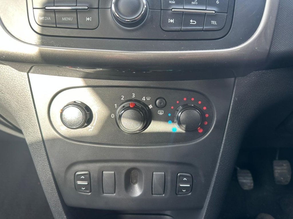 Used Dacia Sandero Stepway 2015 for sale - 77341480: Photo 21