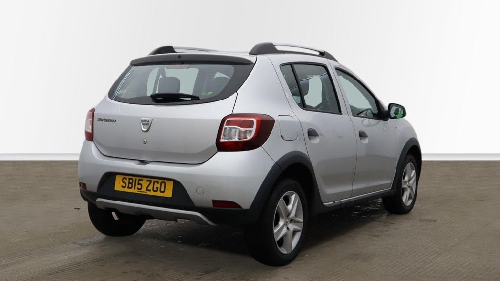 Used Dacia Sandero Stepway 2015 for sale - 77341480: Photo 5