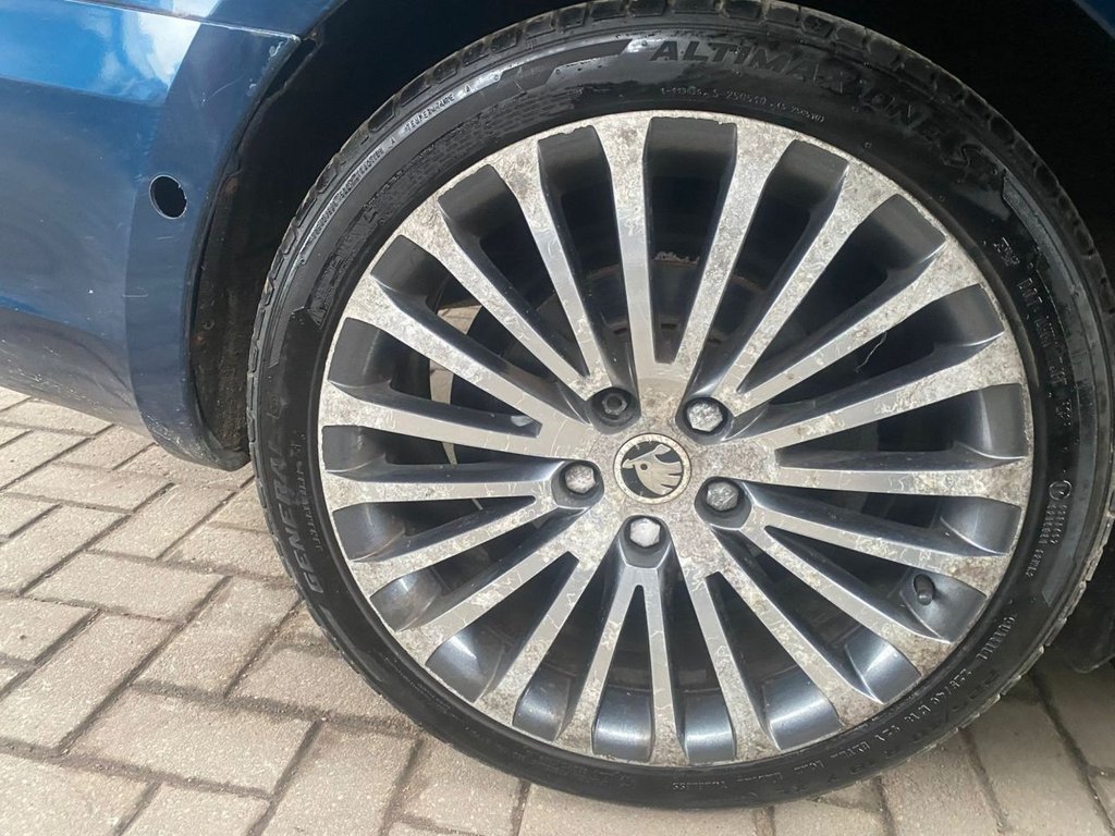 Used Skoda Superb 2014 for sale - 77422328: Photo 17