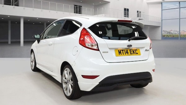 Used Ford Fiesta 2014 for sale - 76223176: Photo 4