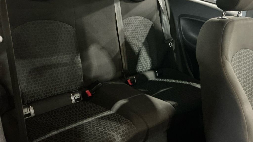 Used Vauxhall Corsa 2015 for sale - 77422324: Photo 10