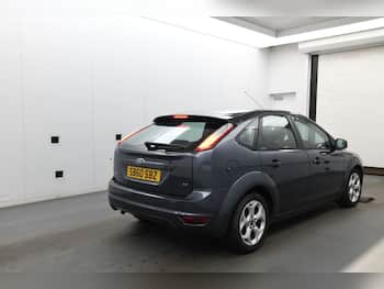 Used Ford Focus 2010 for sale - 79632607: Photo