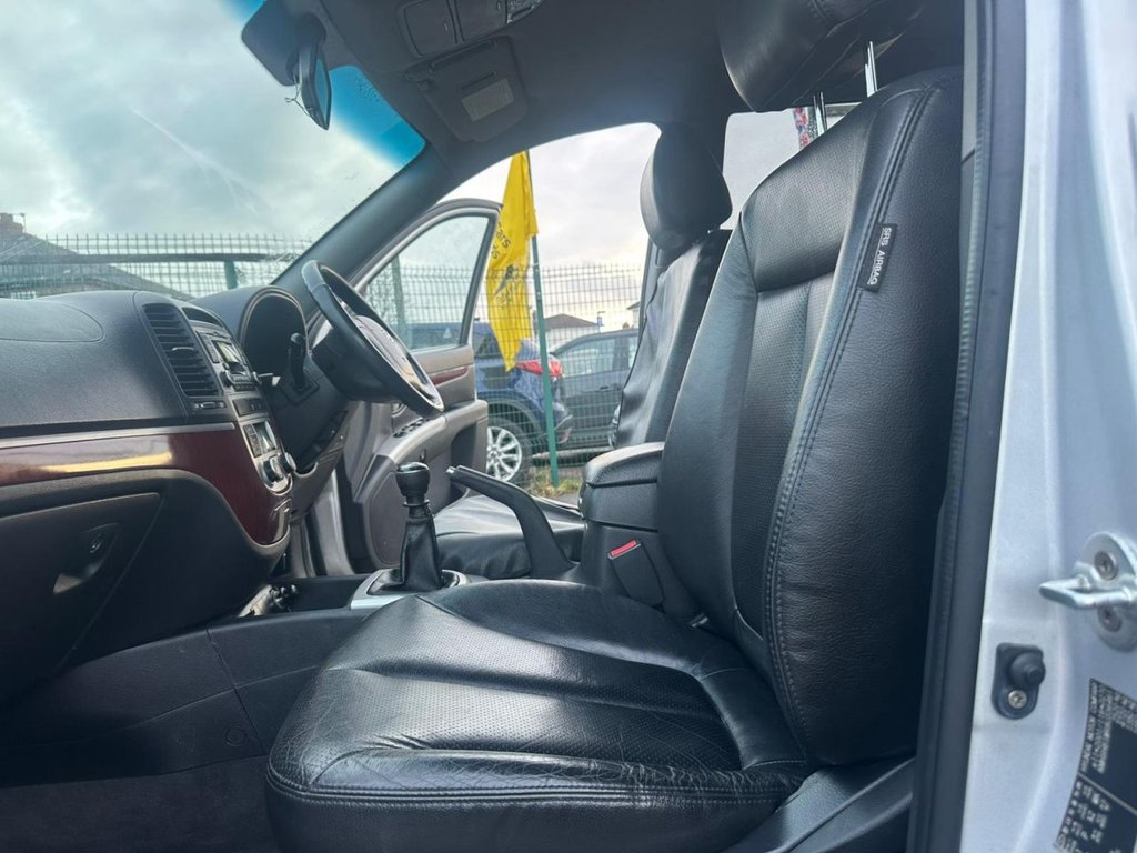 Used Hyundai Santa Fe 2009 for sale - 77936091: Photo 13