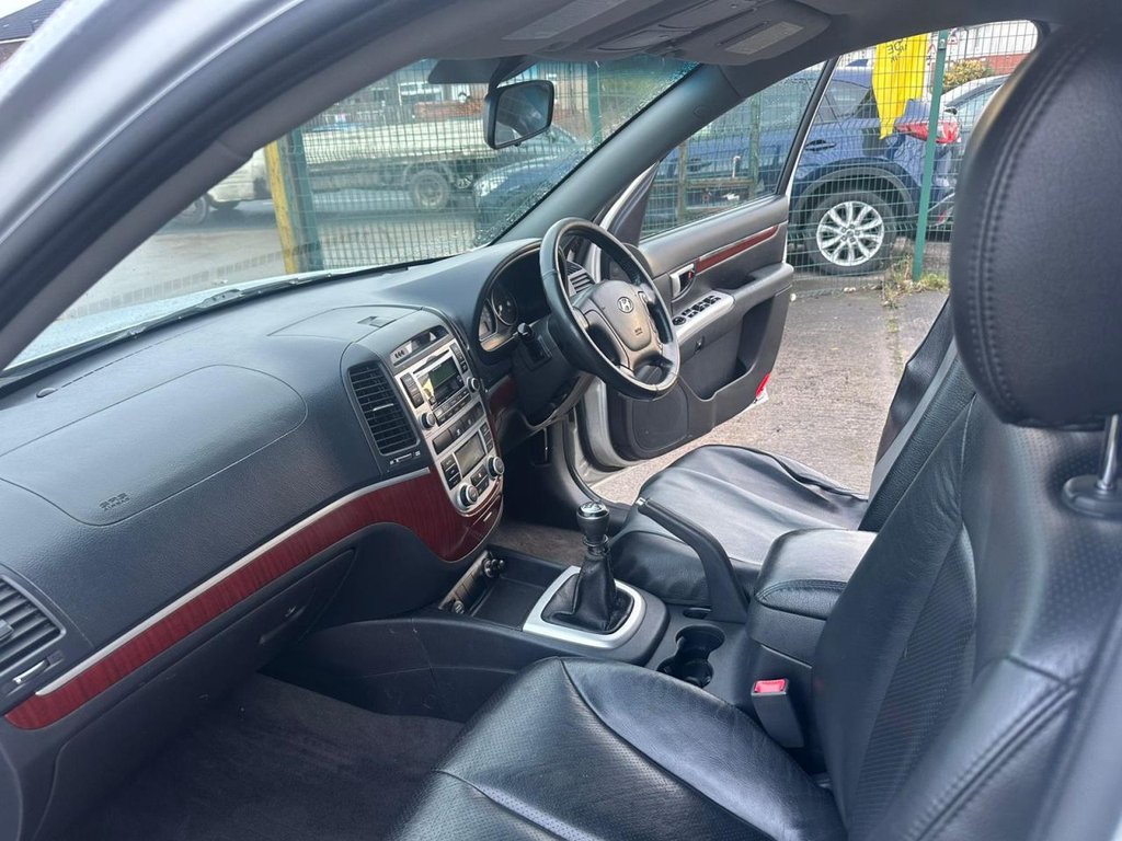 Used Hyundai Santa Fe 2009 for sale - 77936091: Photo 14