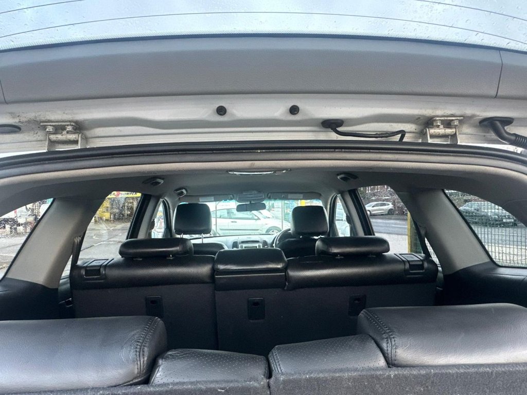 Used Hyundai Santa Fe 2009 for sale - 77936091: Photo 18