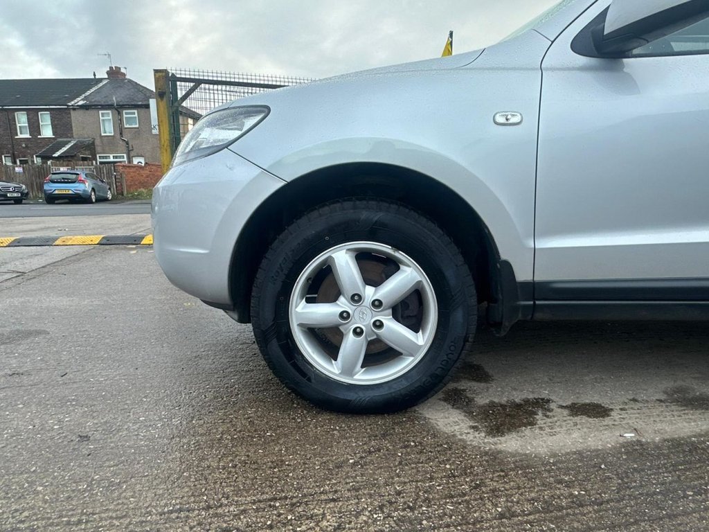 Used Hyundai Santa Fe 2009 for sale - 77936091: Photo 28