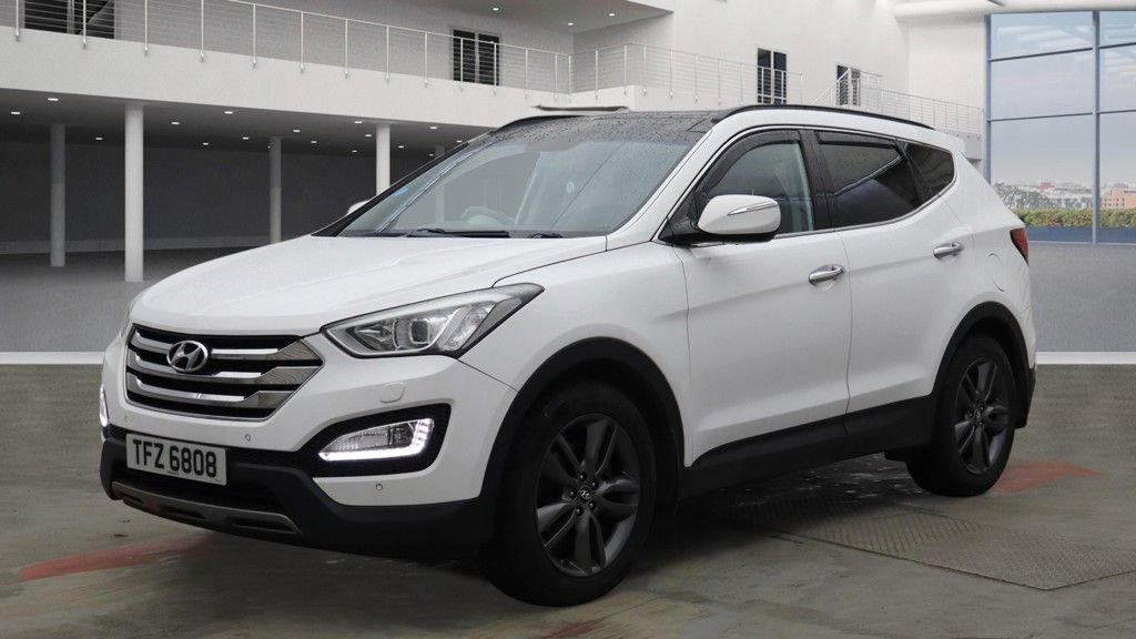 Used Hyundai Santa Fe 2014 for sale - 77227561: Photo 2