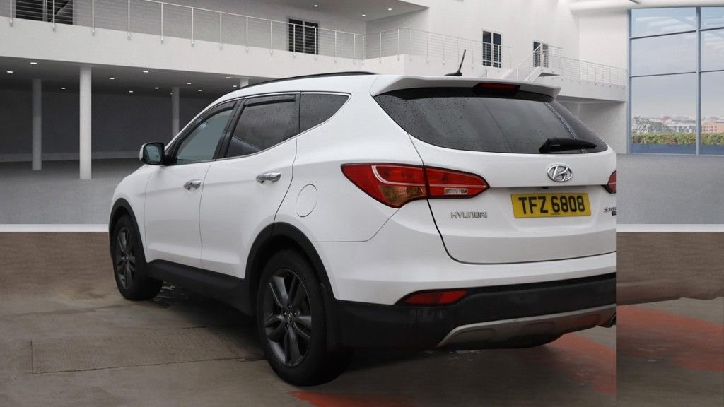 Used Hyundai Santa Fe 2014 for sale - 77227561: Photo 3