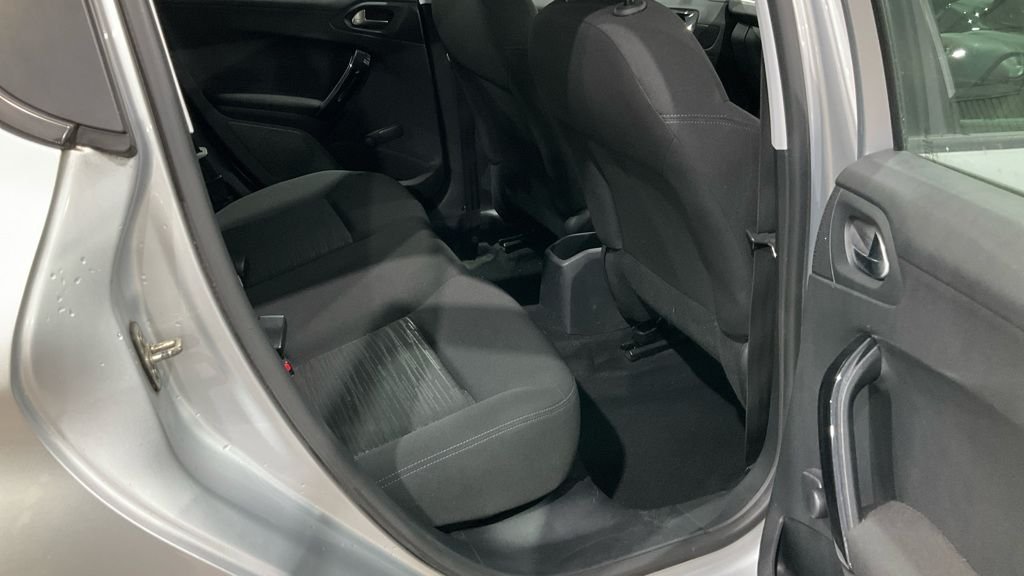 Used Peugeot 208 2012 for sale - 77053636: Photo 11