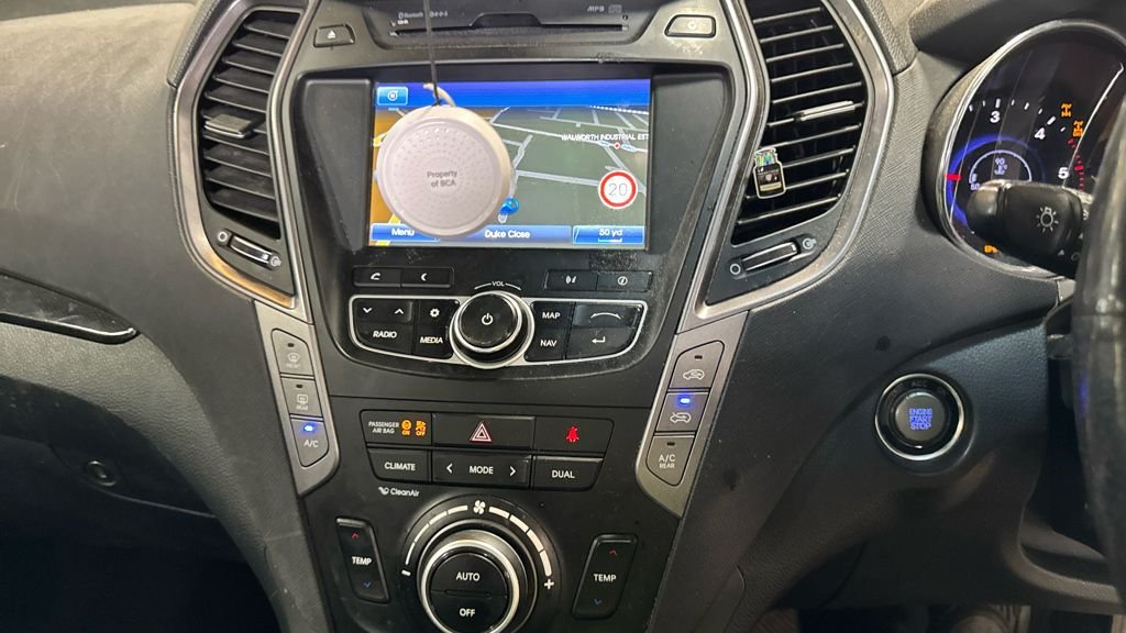 Used Hyundai Santa Fe 2015 for sale - 76010373: Photo 11