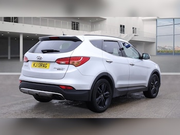 Used Hyundai Santa Fe 2015 for sale - 76010373: Photo 4