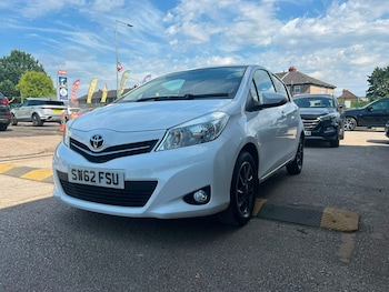 Used Toyota Yaris 2013 for sale - 79539142: Photo