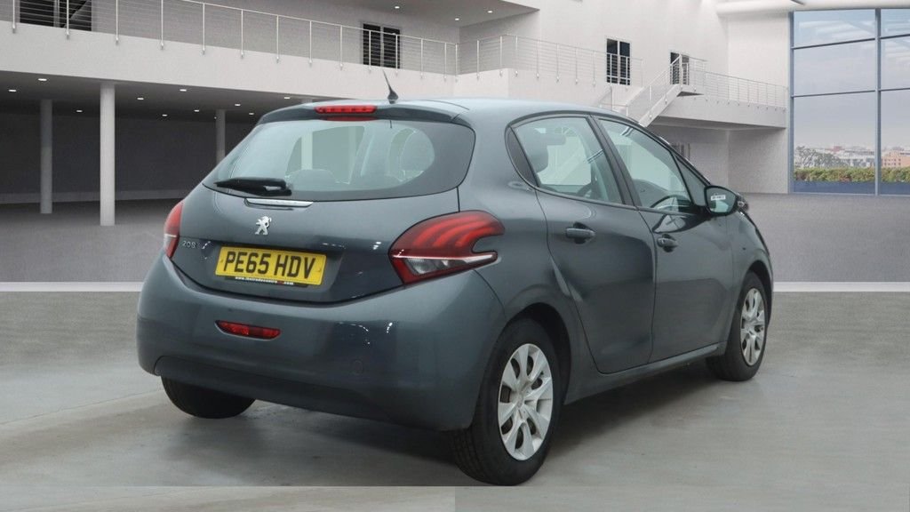 Used Peugeot 208 2015 for sale - 77720421: Photo 2