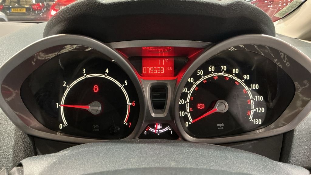 Used Ford Fiesta 2010 for sale - 78181710: Photo 10