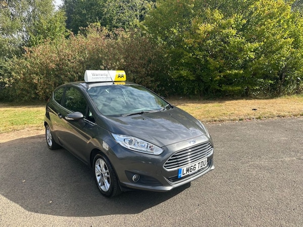 Used Ford Fiesta 2016 for sale - 75631062: Photo 1