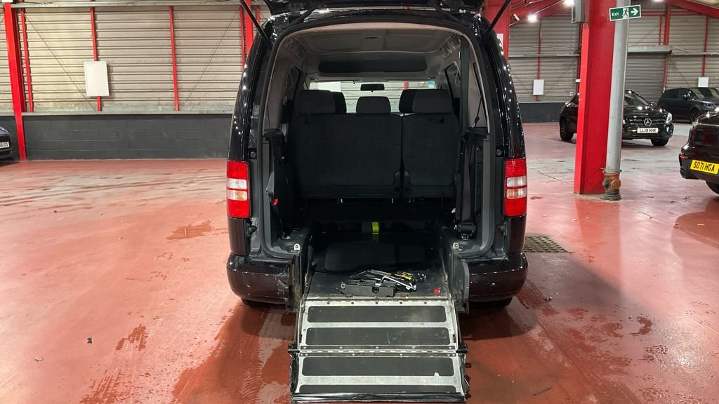 Used Volkswagen Caddy Maxi Life 2014 for sale - 76923655: Photo 8